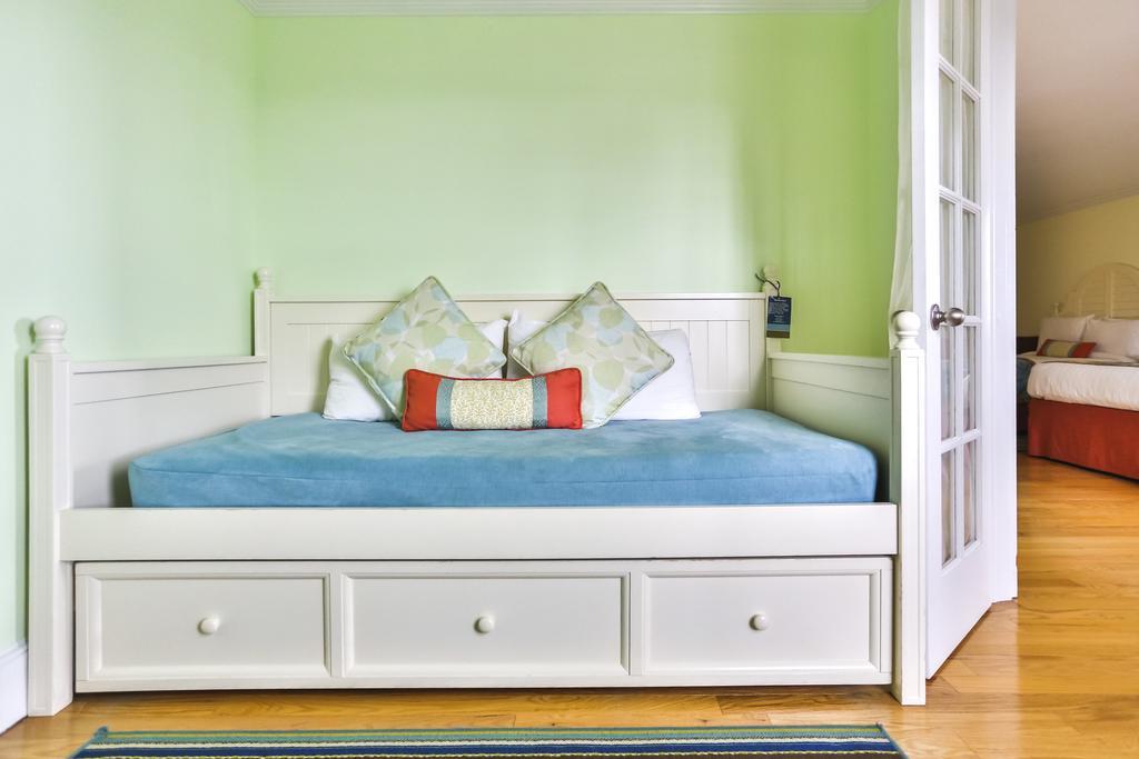 Mansion House Inn Vineyard Haven Ngoại thất bức ảnh